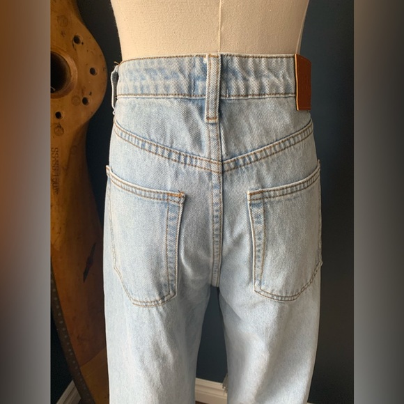 Princess Polly Oxford Mom Jeans. Size 6 - Picture 6 of 11